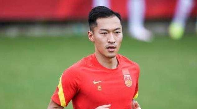 在练歌房里放纵